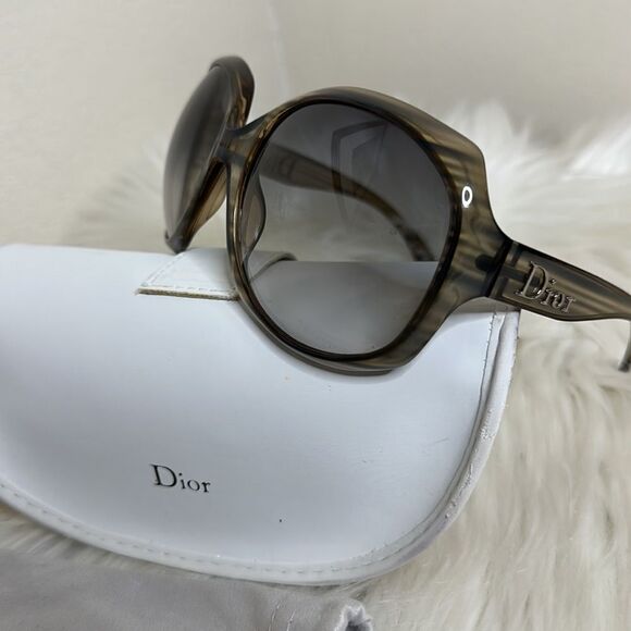 ?Authentic Dior  Sunglasses with Case? main image 6